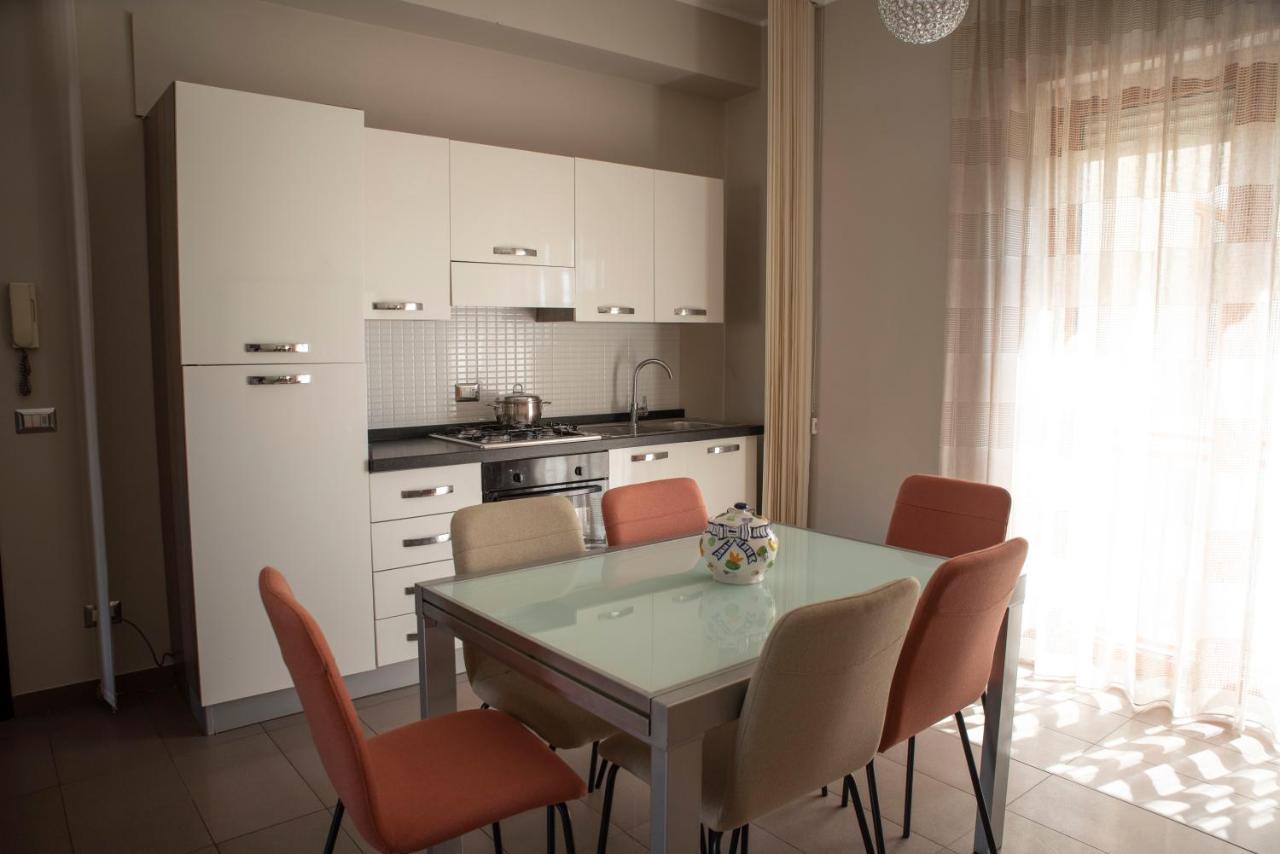 Апартаменти Come A Casa Panoramico E Centralissimo Канікатті Екстер'єр фото