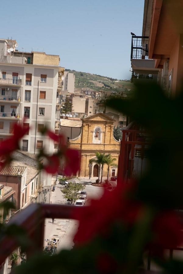 Апартаменти Come A Casa Panoramico E Centralissimo Канікатті Екстер'єр фото