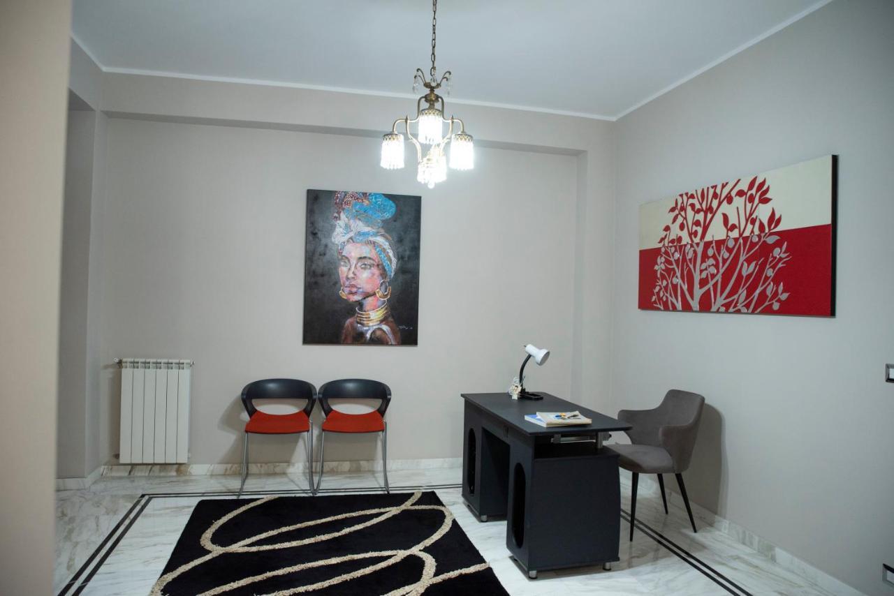 Апартаменти Come A Casa Panoramico E Centralissimo Канікатті Екстер'єр фото